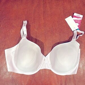 New with tags Olga Bra size38D
